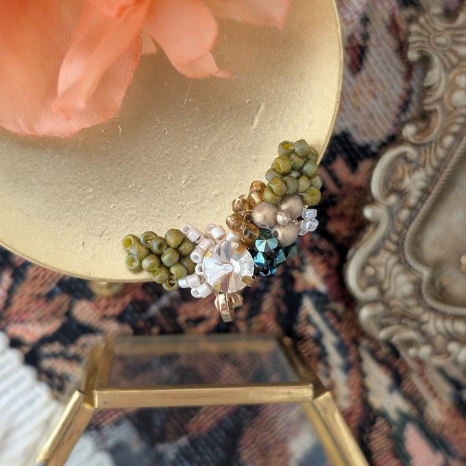 [laSoeur] Japanese Handmade Beads Embroidery Nonohana Ear Cuff, Green