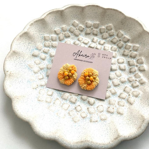 [akairo] Japanese Handmade Embroidery Earrings, Yellow