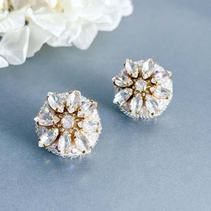 [Bell] Japanese Handmade Crystal Beads Earrings