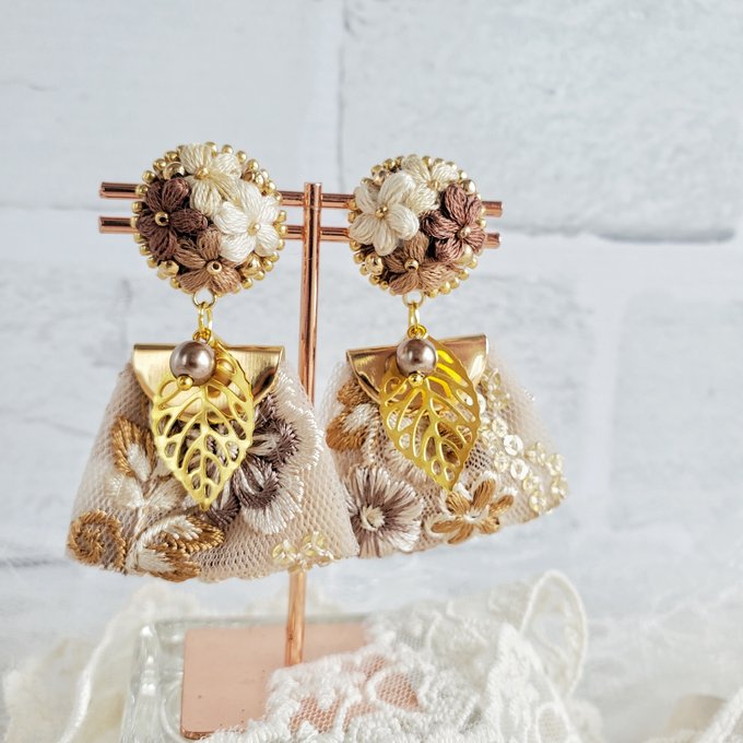 [Hanaliko] Japanese Handmade Bouquet Flower Embroidery with Indian Ribbon Earrings, Beige