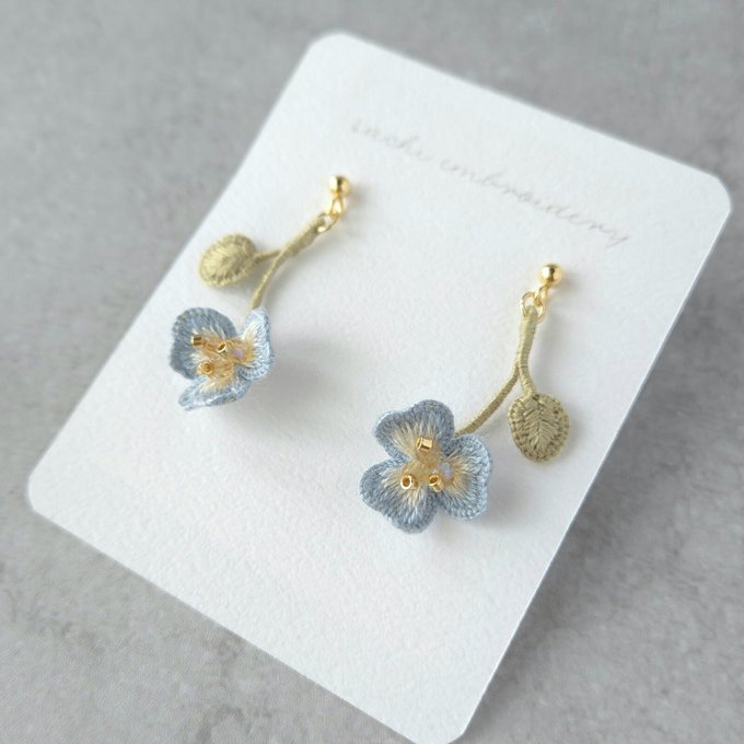 [sachi embroidery] Japanese Handmade Tiny Flower Embroidery Earrings, Blue