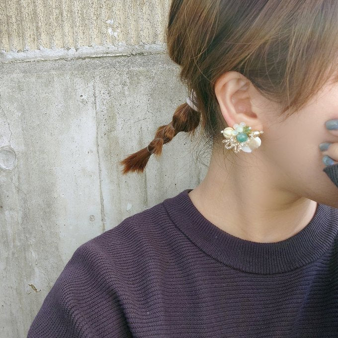 [laSoeur] Japanese Handmade Beads Embroidery Saita Earrings, Beige x Pale Blue