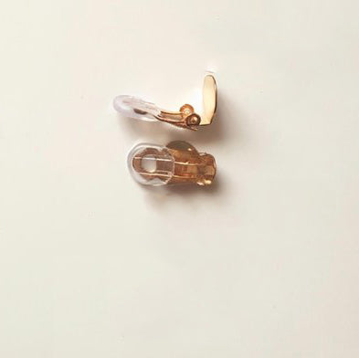 [hatomaha k.] Japanese Handmade Indian Embroidery Ribbon Earrings, Beige