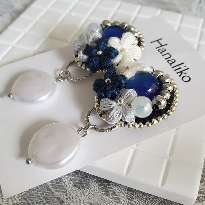 [Hanaliko] Japanese Handmade Bouquet Embroidery with Pearl Earrings, Blue