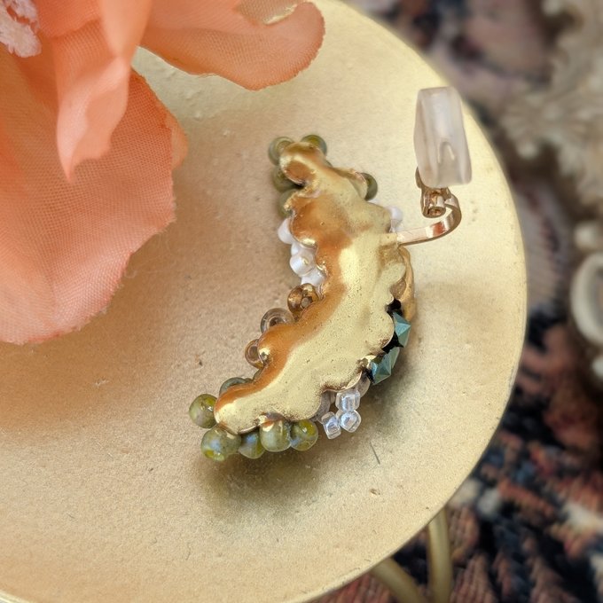 [laSoeur] Japanese Handmade Beads Embroidery Nonohana Ear Cuff, Green
