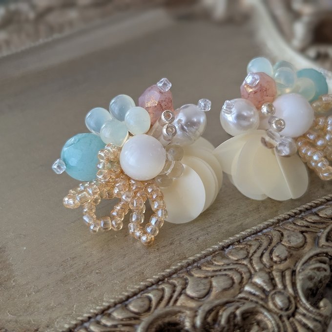 [laSoeur] Japanese Handmade Beads Embroidery Saita Earrings, Beige x Pale Blue