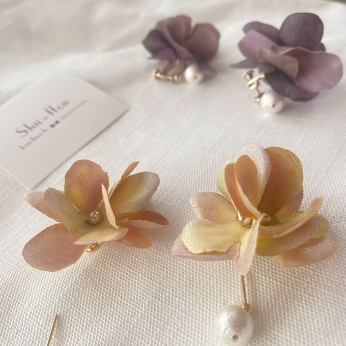 [shii-ffon] Japanese Handmade Petal Earrings, Yellow