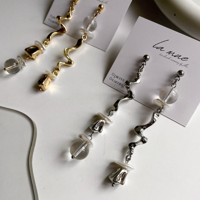 [la mue] Japanese Handmade Beads & Pearls Earrings, Gold