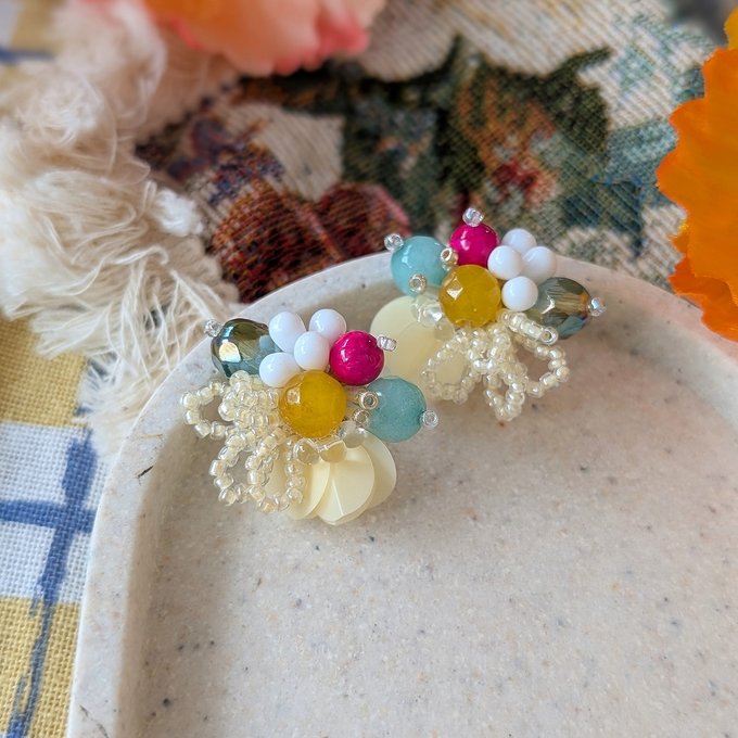 [laSoeur] Japanese Handmade Beads Embroidery Saita Earrings, Milky White x Colourful