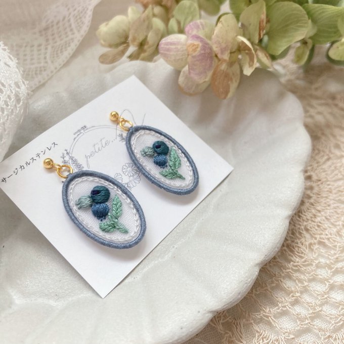 [putiito...] Japanese Handmade Embroidery Earrings, Blue Berry (Plant for July)