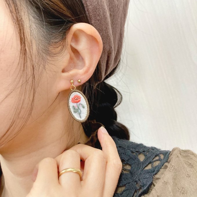 [putiito...] Japanese Handmade Embroidery Earrings, Poppy (Birth Flower for March)