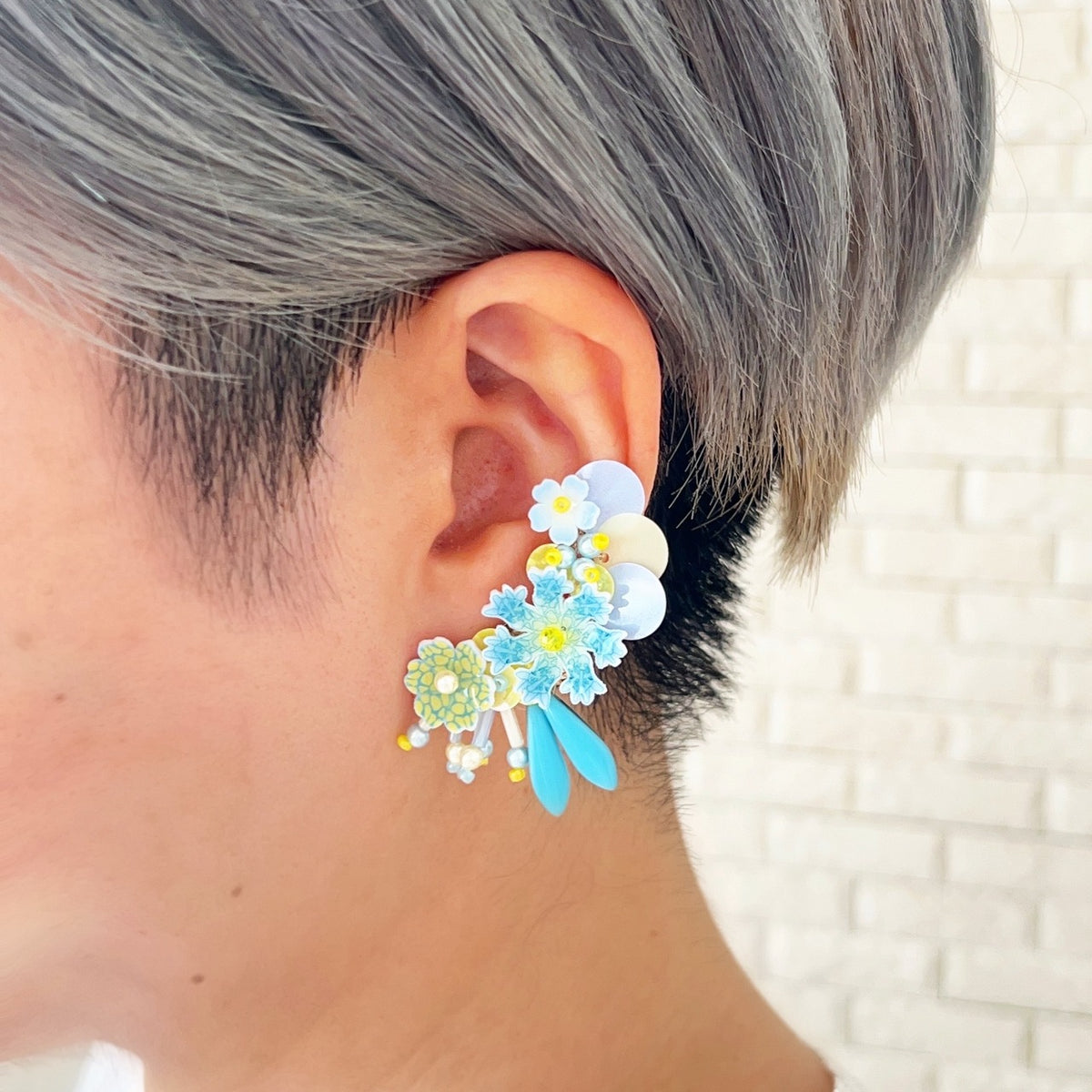 [kooco kirari] Japanese Handmade Giraffe Deluxe Earrings, Blue
