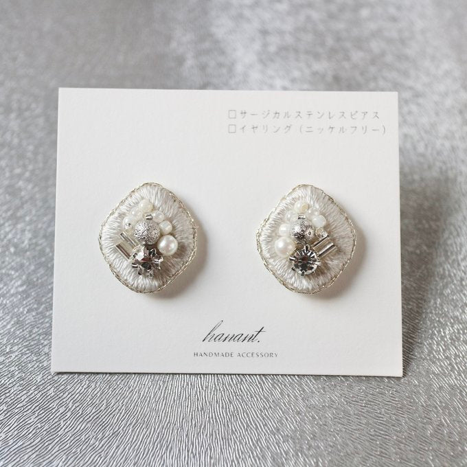 [hanant] Japanese Handmade Diamond Shape Embroidery Earrings, White