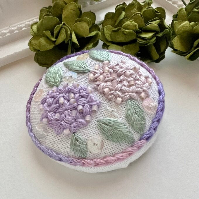 [aya] 日本手作繡球花刺繡胸針或橡筋，紫色