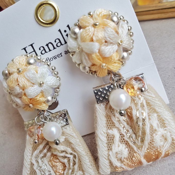 [Hanaliko] Japanese Handmade Bouquet Flower Embroidery with Indian Ribbon Earrings, Yellow