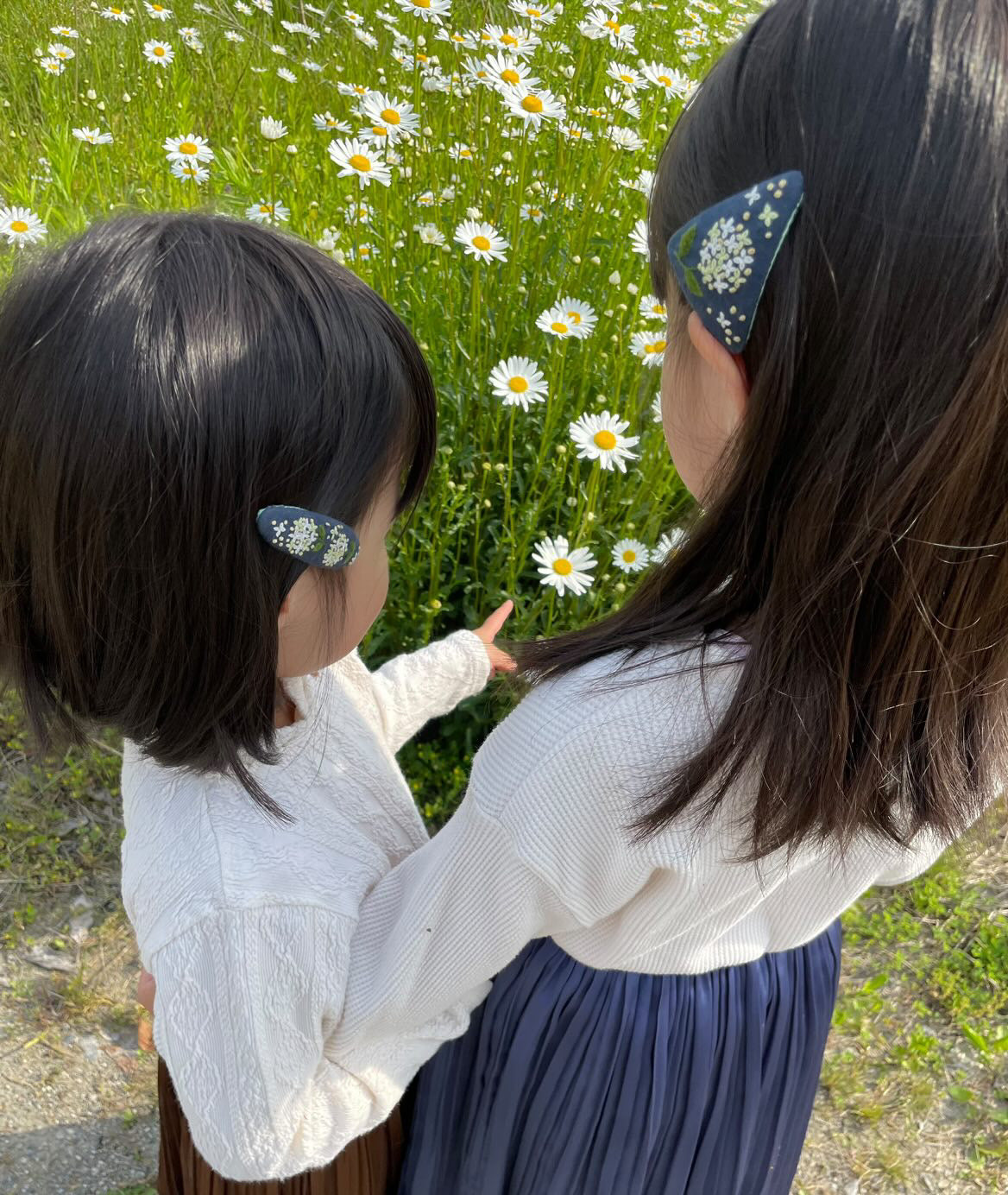 [aya] 日本手作繡球花刺繡橢圓形髮夾套裝