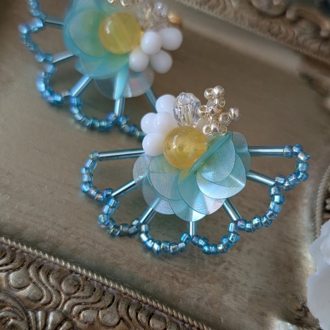 [laSoeur] 日本珠子刺繡Saita耳環，藍色 x 黃色 
