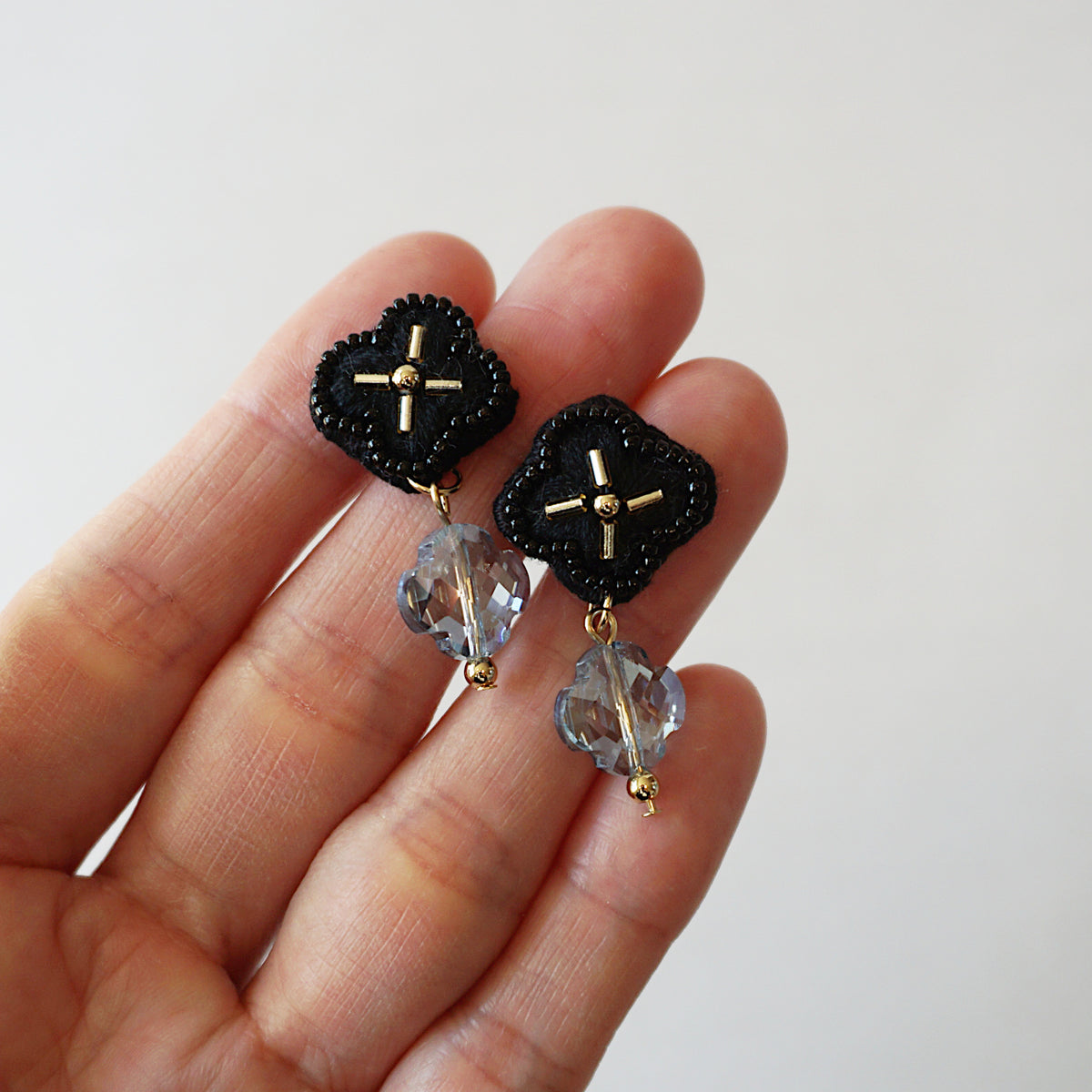 [hiromaru] Japanese Handmade Flower Embroidery Earrings, Black