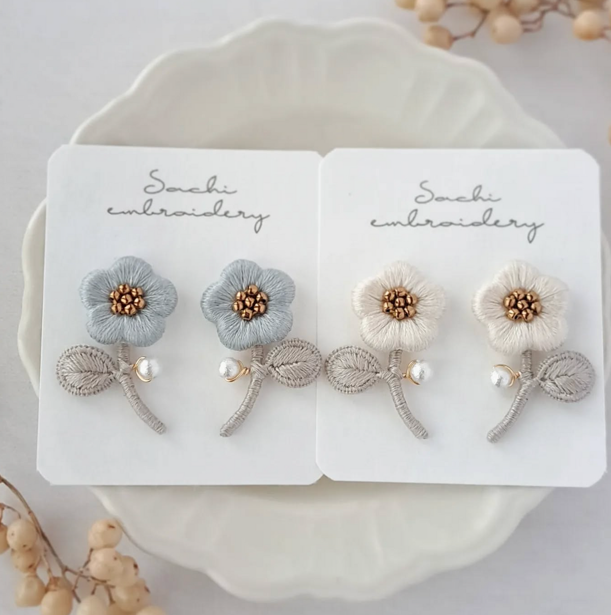 [sachi embroidery] Japanese Handmade Singular Flower Embroidery Earrings, Blue