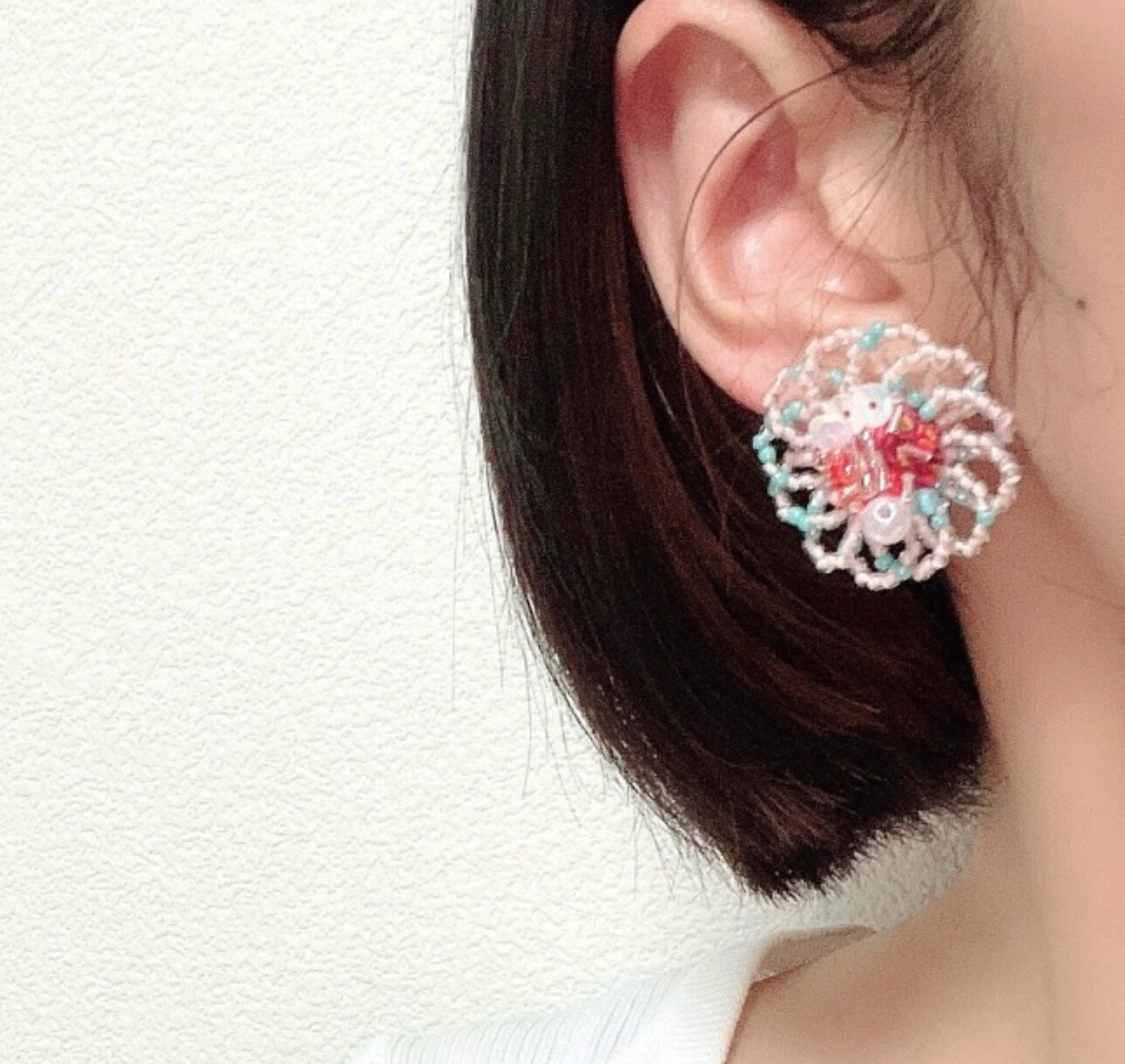 [kemi no iro] Japanese Handmade Flower Beads with Cotton Pearl Earrings, Purplish Pink