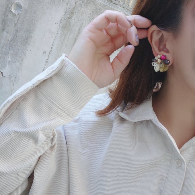 [laSoeur] 日本珠子刺繡Saita耳環，粉藍色 
