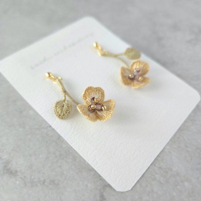 [sachi embroidery] Japanese Handmade Tiny Flower Embroidery Earrings, Yellow