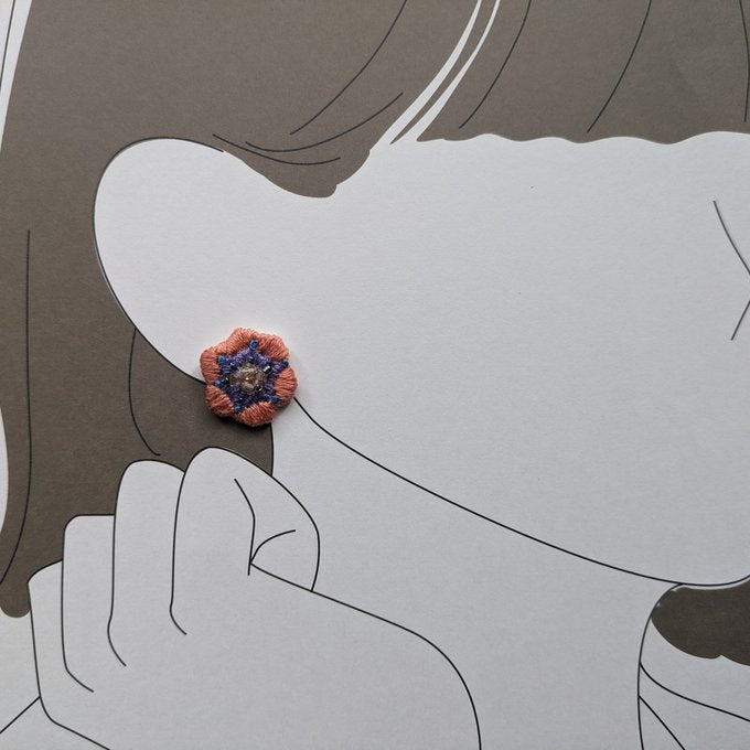 [akairo] Japanese Handmade Flower Embroidery Earrings, Purple x Pink