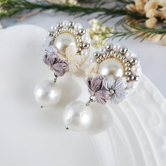 [Hanaliko] Japanese Handmade Bouquet Embroidery with Pearl Earrings, Purple x White