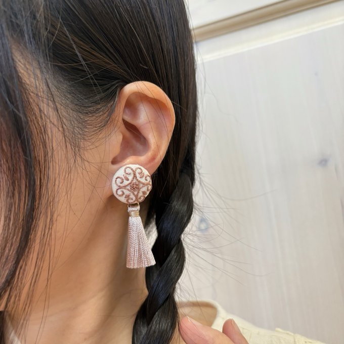 [putiito...] Japanese Handmade Beads Embroidery Button Earrings, Arabesque