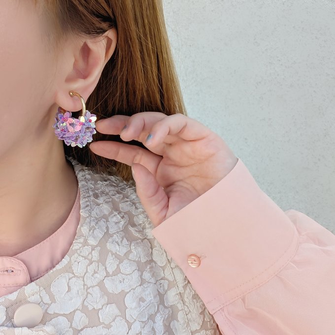[laSoeur] Japanese Handmade Beads Embroidery Wreath Earrings, Blue