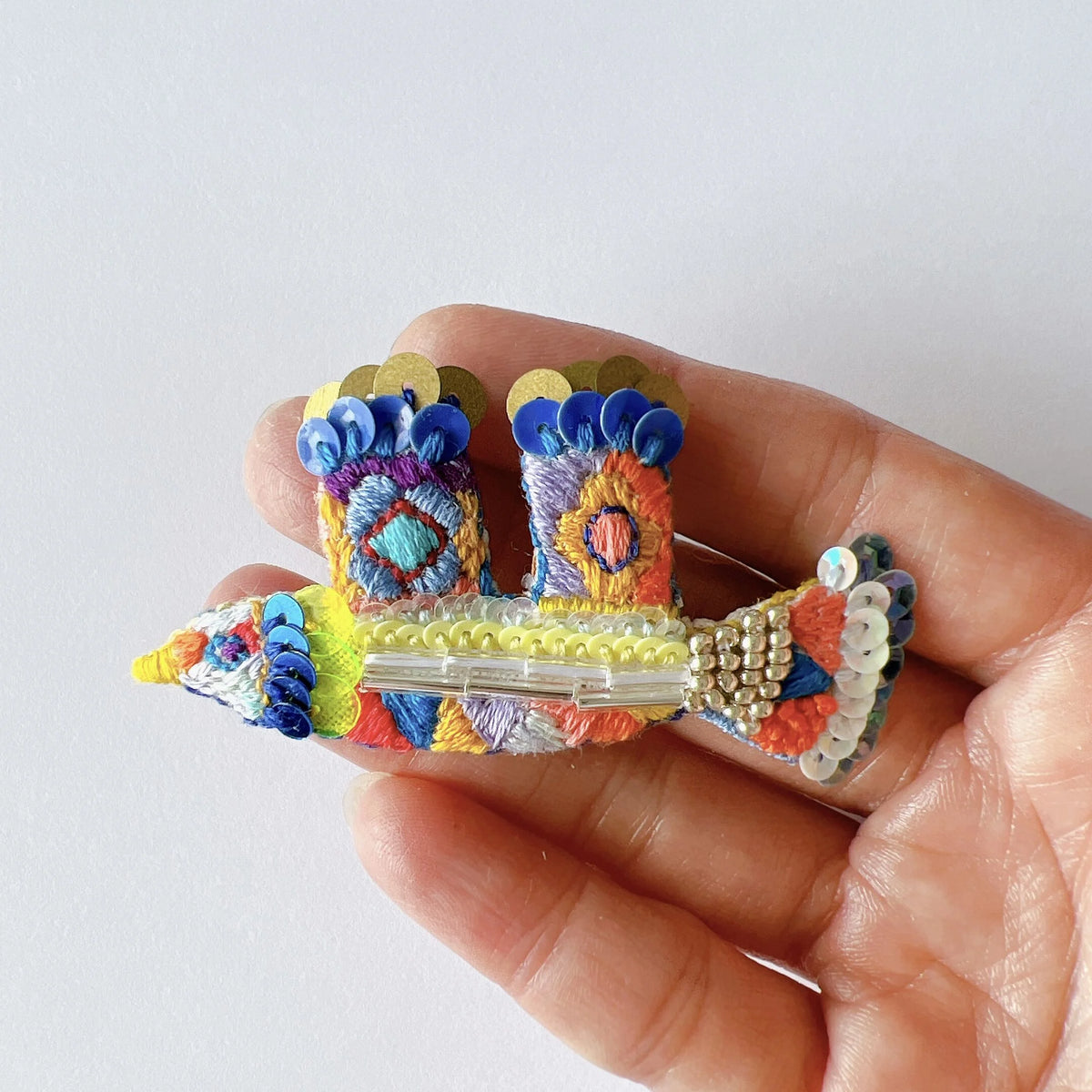 [nakki] Japanese Handmade Flying Bird Embroidery Brooch